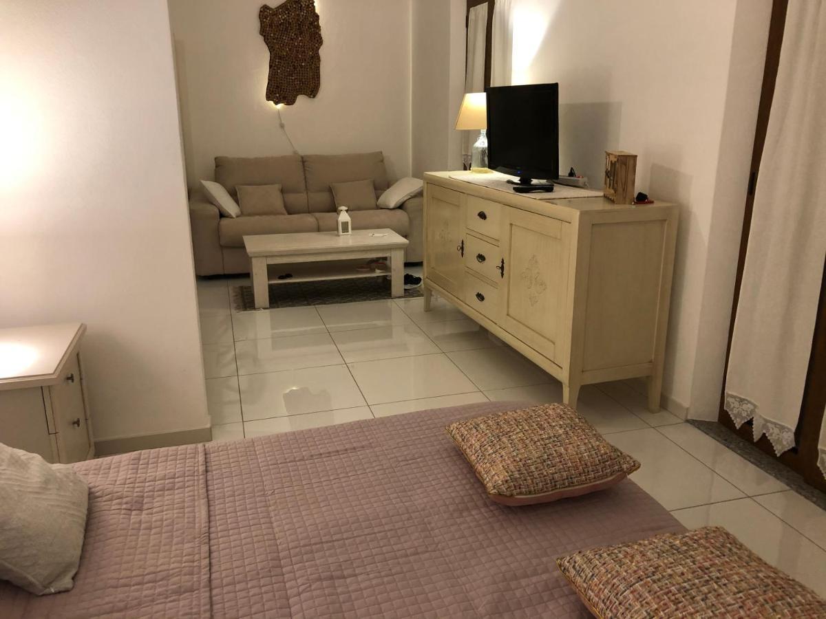 Appartamento Elegante monolocale al centro del paese Teulada Esterno foto