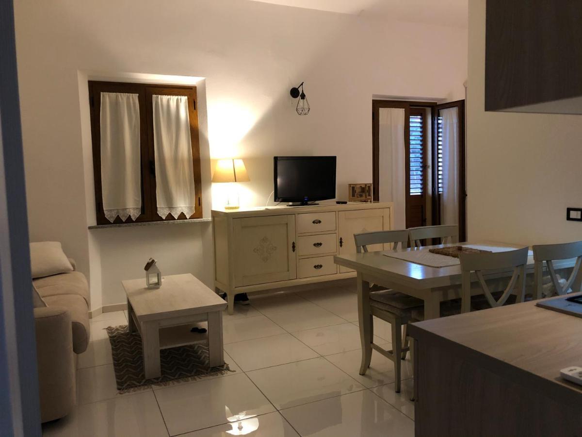 Appartamento Elegante monolocale al centro del paese Teulada Esterno foto