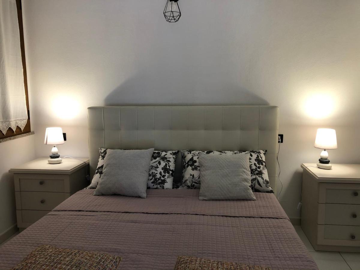 Appartamento Elegante monolocale al centro del paese Teulada Esterno foto